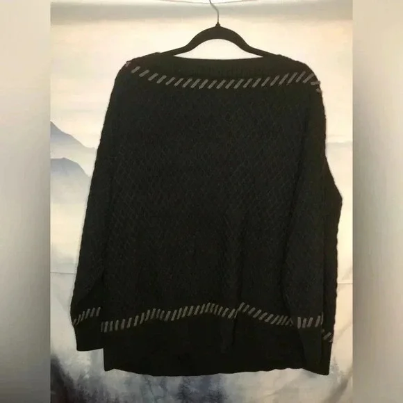 Contrast Stitch Sweater - Picture 12 of 14
